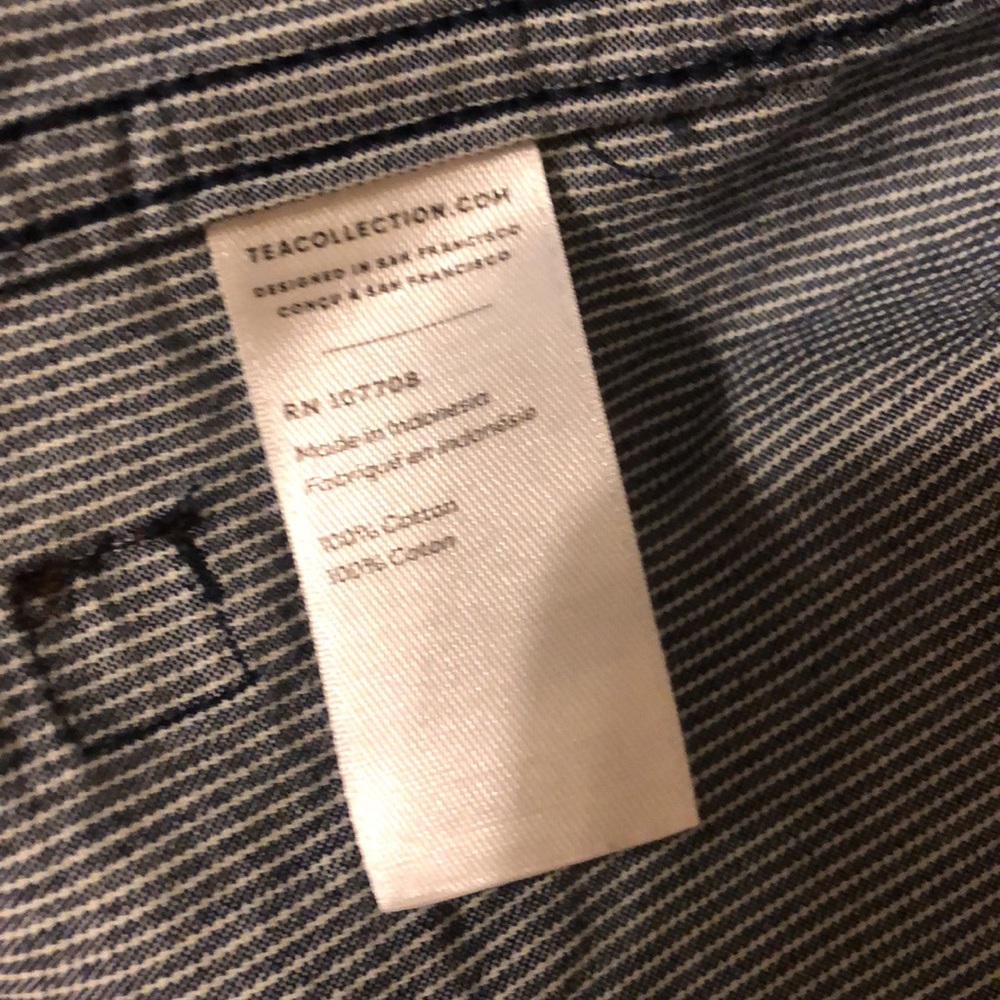 Boys Tea Collection Button Down - Picture 4 of 4